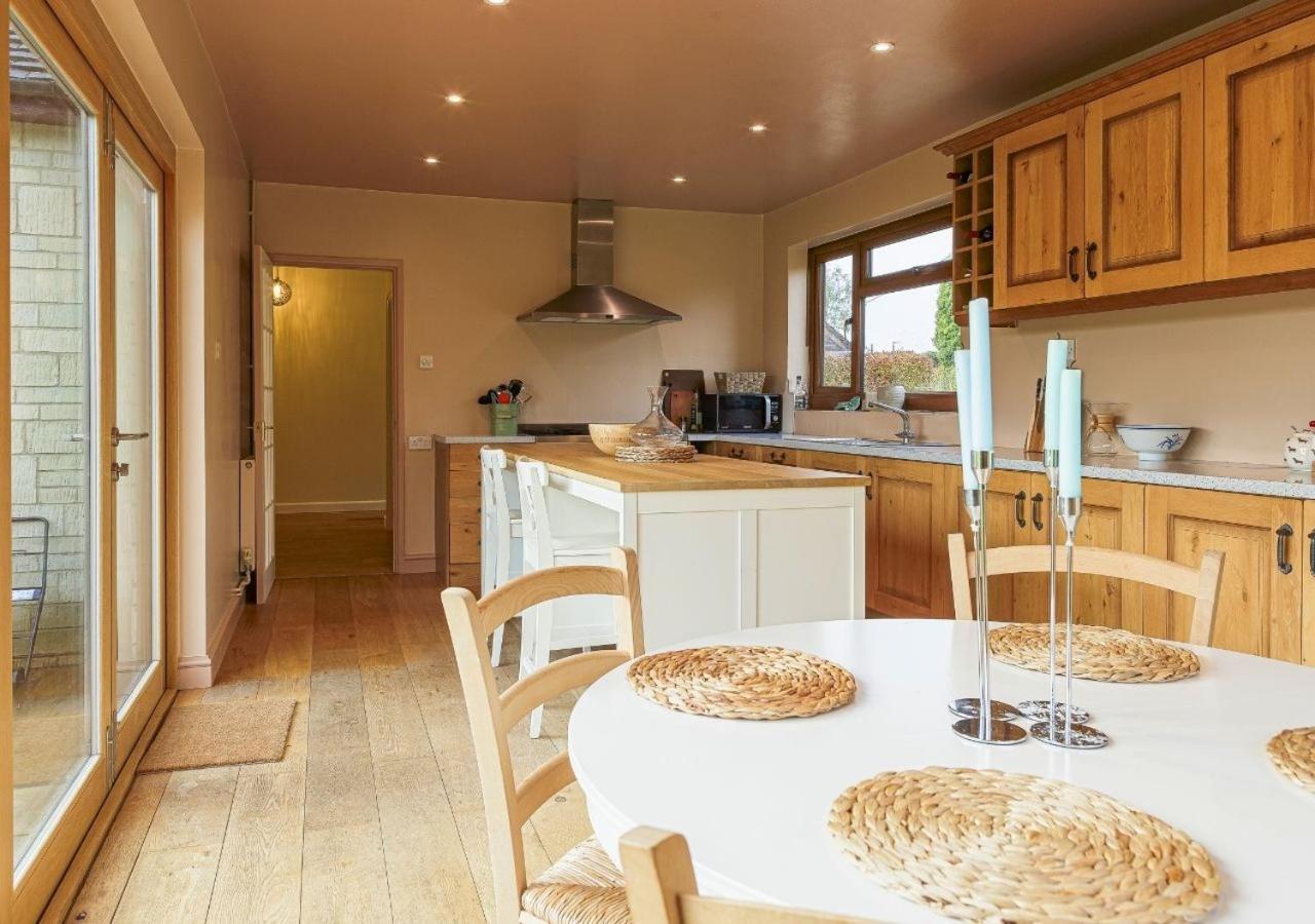 Villa Charming 3Bd Cotswolds Family Retreat Bourton-on-the-Water Exterior foto